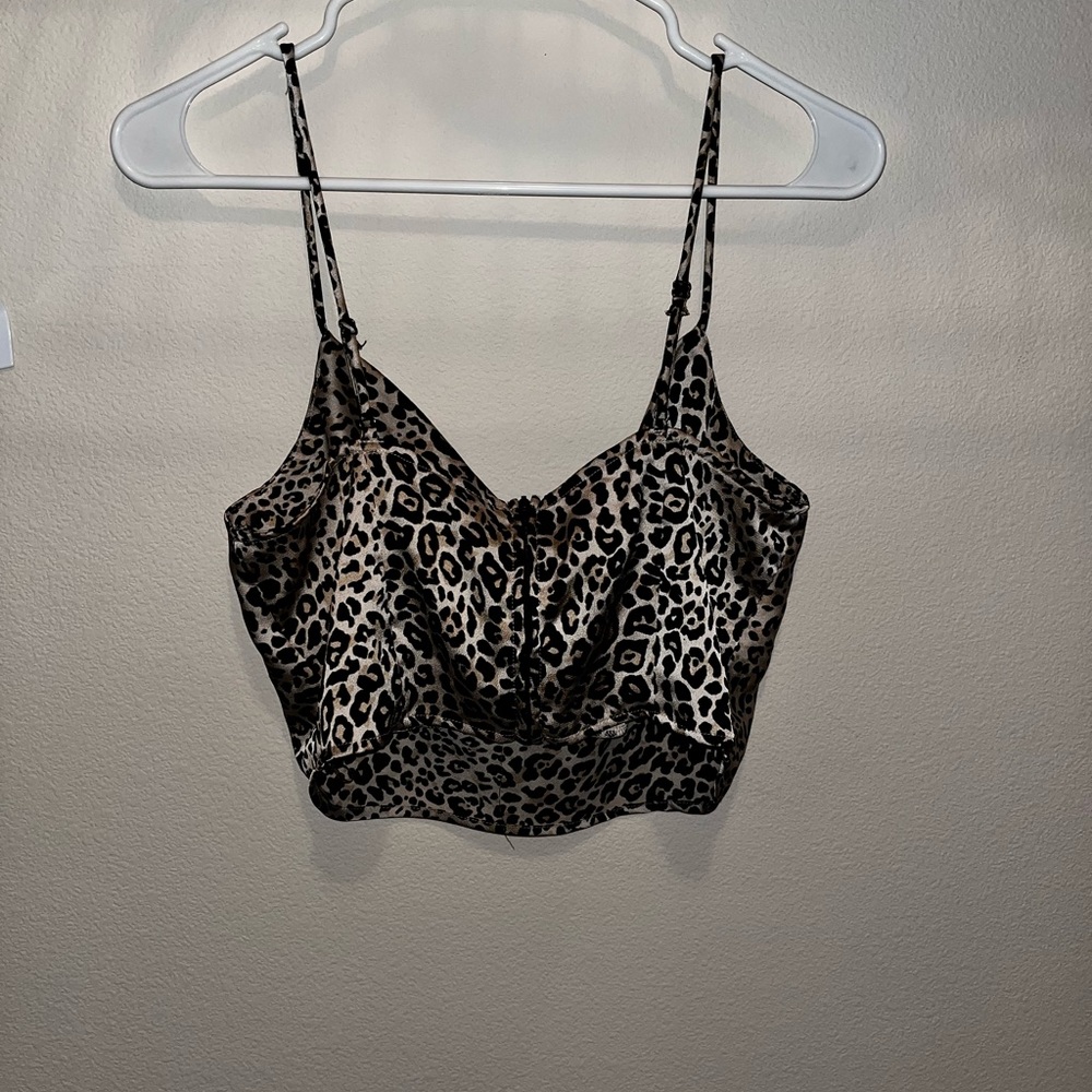 Windsor - Cheetah print crop top blouse - Size M